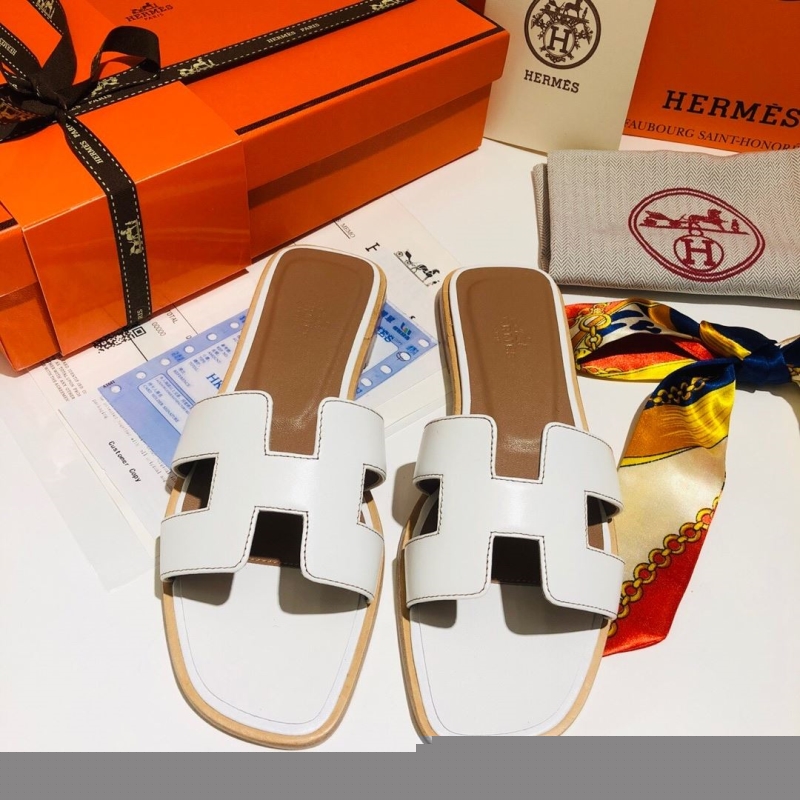 H**mes slippers